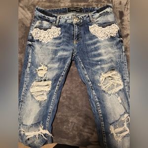 Ripped Jeans with stones and pearls